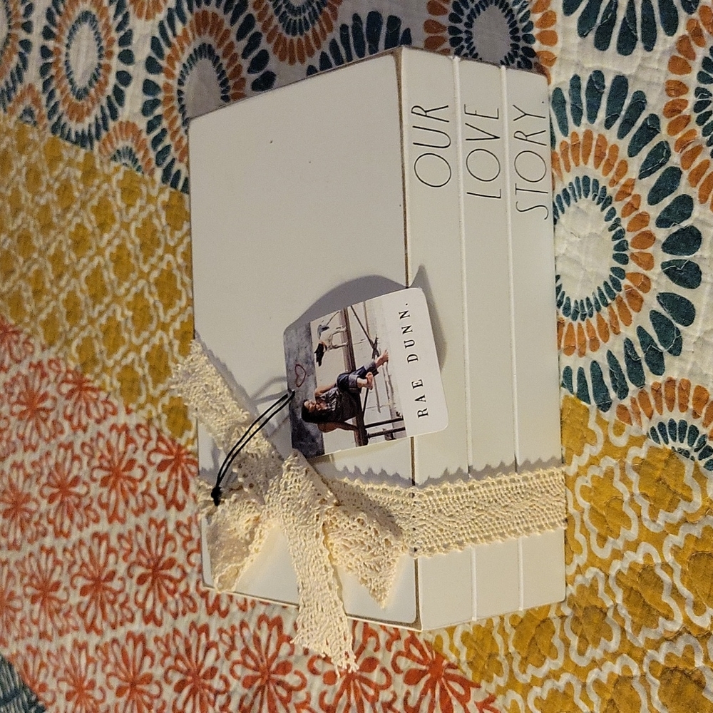 COPY - NEW WITH TAGS RAE DUNN DECOR